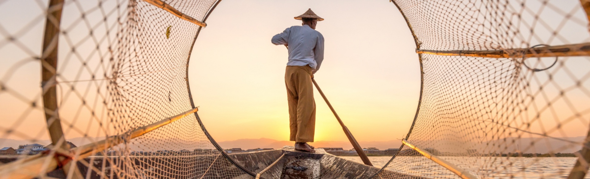 Pêcheur Traditionnel Intha, lac Inle, Myanmar