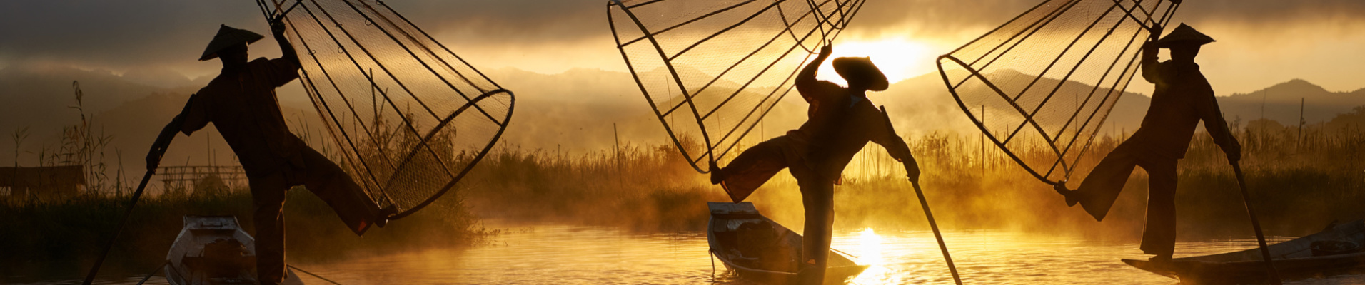 silhouettes de pêcheurs, Lac Inle
